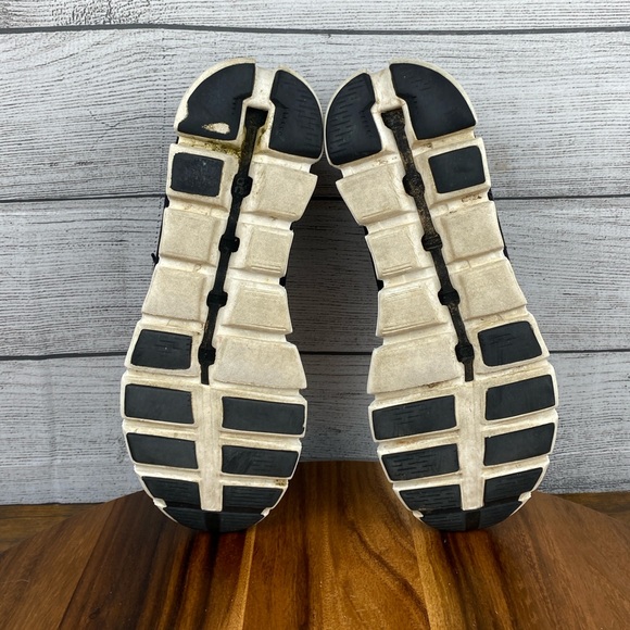 ON Running Cloud 5 Black White Lifestyle Shoe Men’s Sneaker Size 8 - Picture 11 of 12